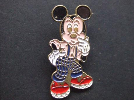 Mickey Mouse kijkt verschrikt